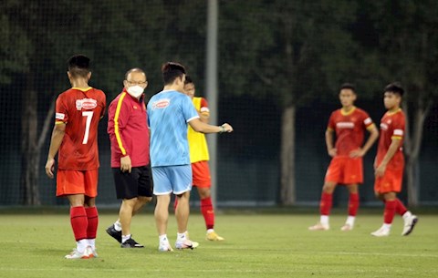 Khi thầy Park phải bế em