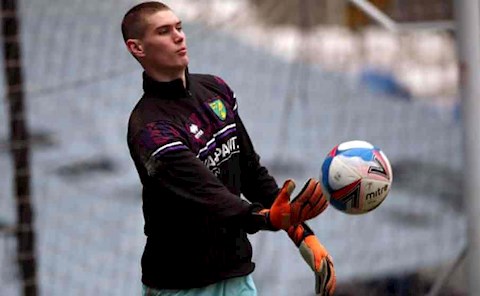 Thủ môn Norwich mắc bệnh ung thư ở tuổi 20