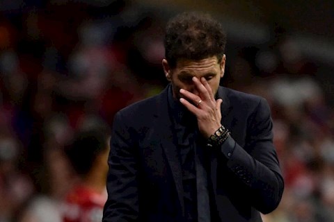 Hành động của Diego Simeone không thể chấp nhận được