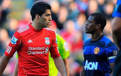 Sự cố Evra - Suarez và những lời xin lỗi muộn màng sau một thập kỷ