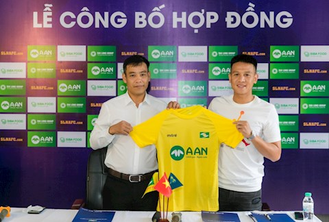 Chuyển nhượng V-League: SLNA tái ngộ Đình Hoàng, Viettel nhắm người cũ