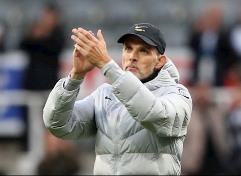 Thomas Tuchel nói gì khi Liverpool và Man City mất điểm?
