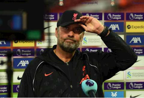 HLV Jurgen Klopp ngả mũ trước siêu phẩm của Salah