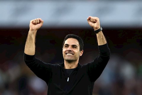 Mikel Arteta đánh bại Jurgen Klopp và Pep Guardiola