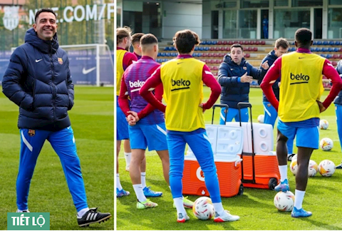 Xavi rạng rỡ ở buổi tập đầu tiên tại Barca