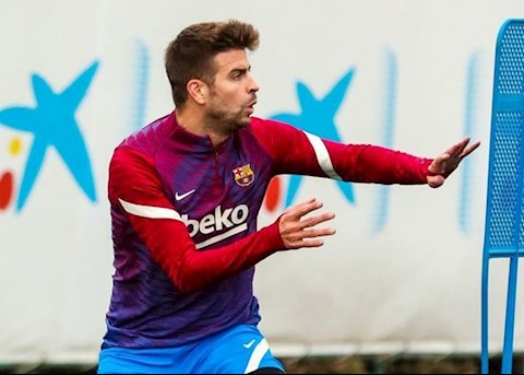 Pique bất ngờ hướng mũi dùi vào HLV Villarreal
