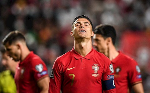 HLV Santos hứa đưa BĐN đi World Cup sau cú sốc Serbia