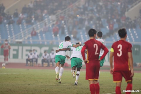 ĐT Việt Nam bị trừ bao nhiêu điểm sau trận thua Saudi Arabia?