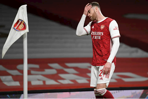 Everton gửi lời đề nghị đầu tiên vụ Calum Chambers