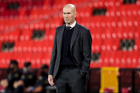 Zidane trở thành ứng viên số 1 thay thế Solskjaer