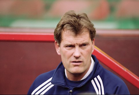 Glenn Hoddle: Tottenham đáng lẽ đã có Morientes và Samuel Etoo