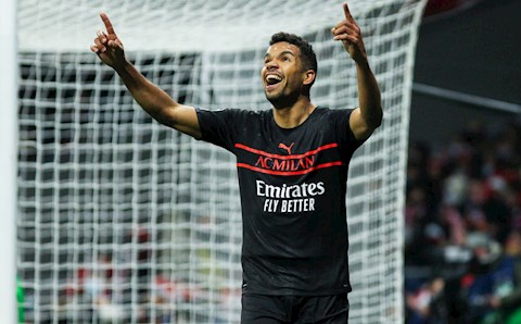 Người hùng của AC Milan trước Atletico từng phải đi làm shipper