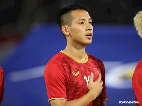 Hùng Dũng chúc toàn đội bảo vệ ngôi vương, khó hiểu với hành động của Đức Huy