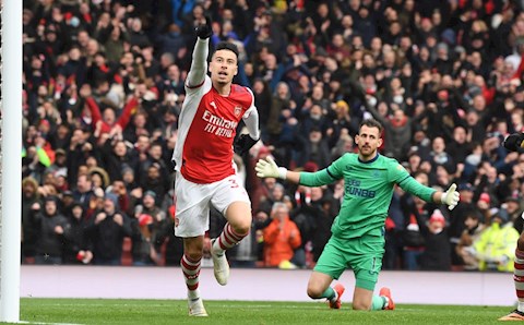 Martinelli nhận mưa lời khen sau khi ghi bàn đầu tiên mùa này