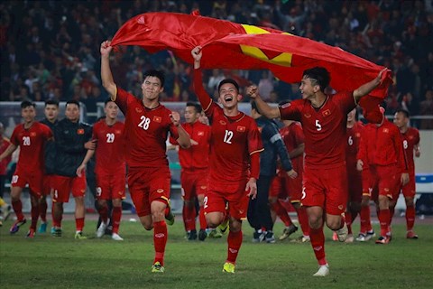 HLV Park Hang Seo loại 5 tuyển thủ trước ngày sang Singapore dự AFF Cup