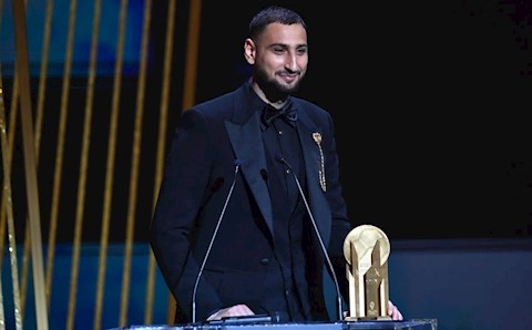 Vượt Edouard Mendy, Donnarumma giành giải Thủ môn xuất sắc nhất năm 2021