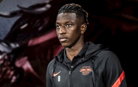 Lộ tân binh đầu tiên của MU dưới thời Ralf Rangnick