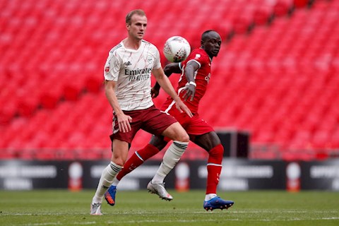 Newcastle hỏi mua sao Arsenal vào tháng 1