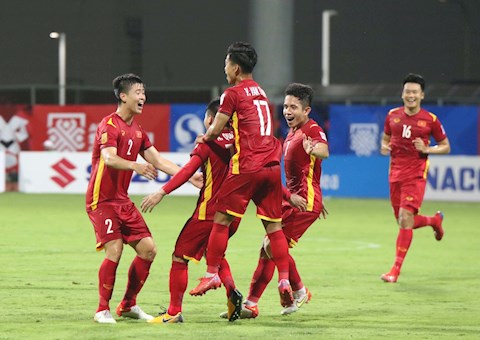 ĐT Việt Nam sắp chạm kỷ lục khủng tại AFF Cup
