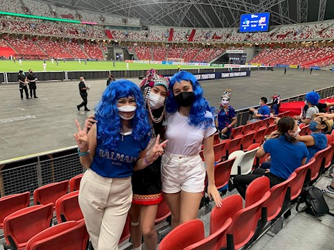 CĐV Thái Lan không được mang quốc kỳ vào SVĐ Singapore