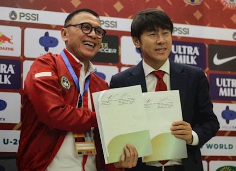 Chỉ về nhì ở AFF Cup, HLV Shin Tae Yong bị quan chức Indonesia khiển trách