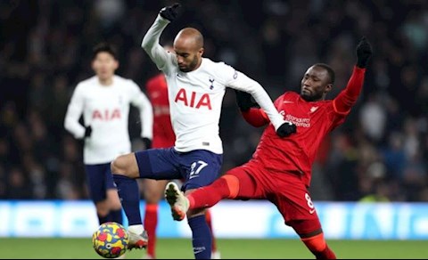 Chơi tệ trước Tottenham, sao Liverpool bị chỉ trích dữ dội