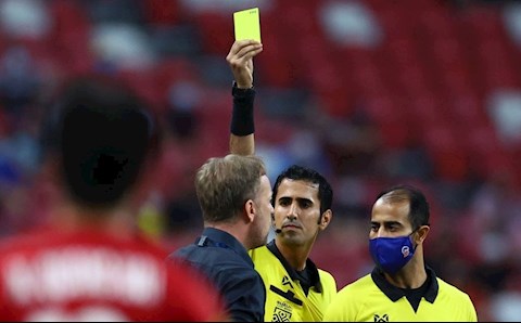 Trọng tài bắt chính trận Việt Nam đấu Thái Lan là ai?