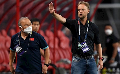 HLV Mano Polking tiết lộ bí quyết khiến Việt Nam bất lực