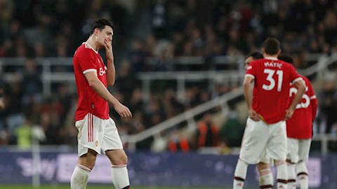 “Nếu là Solskjaer, ông ấy sẽ bị ném đá dữ dội”