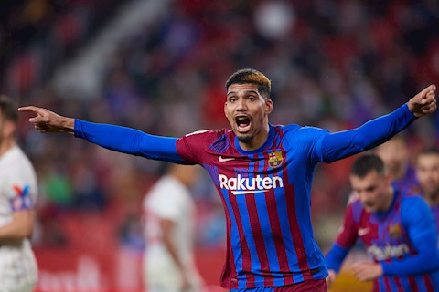 MU nhắm sao Barca nâng cấp hàng thủ