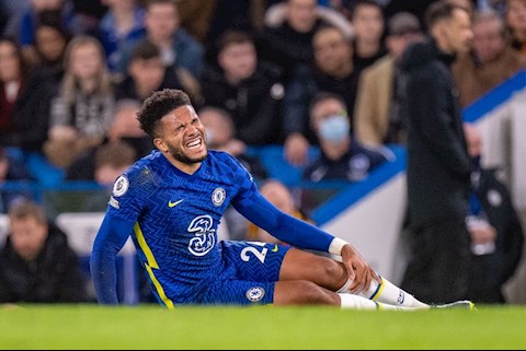 Hình ảnh mới nhất của Reece James khiến fan Chelsea phải xót xa