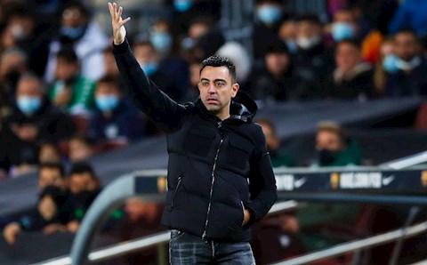Xavi nói gì sau trận thua đầu tiên trên cương vị HLV Barca?