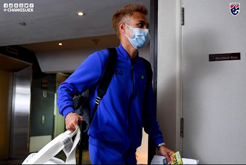 Sao Thái Lan khó chịu vì bị chủ nhà Singapore cách ly quá lâu