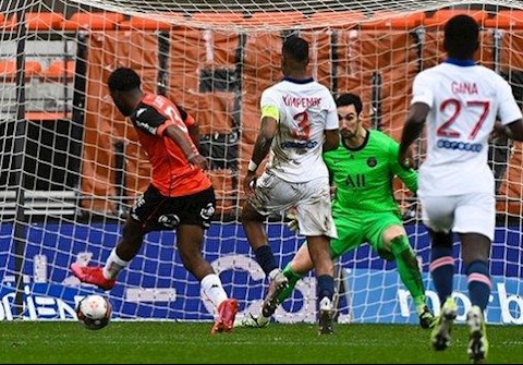 Neymar lập cú đúp, PSG vẫn thua đau đội xuống hạng