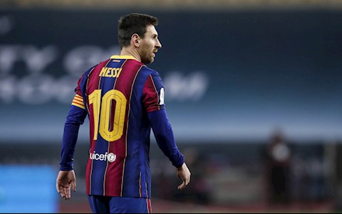 Messi không đáng bị thành vật tế thần ở Barcelona