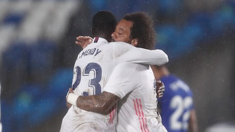 Benzema nổ súng, Real Madrid thắng nhẹ hàng xóm Getafe