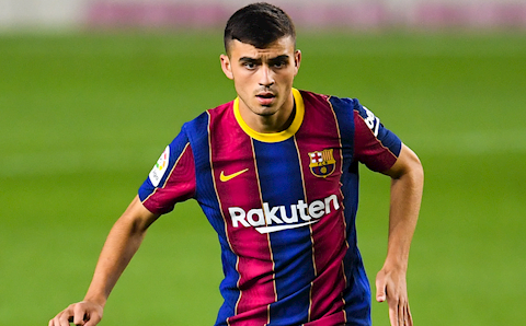Đá chính trước PSG, sao trẻ 18 tuổi đi vào lịch sử Barca