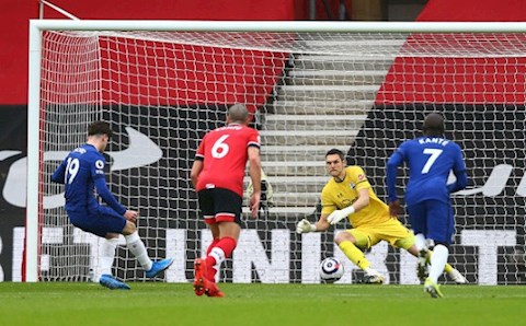 Vì sao Mason Mount được đá 11m trước Southampton?