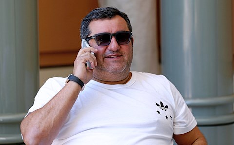 Siêu cò chuyển nhượng Mino Raiola nguy kịch