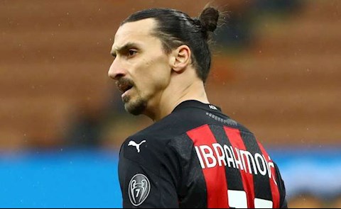 Ibrahimovic: “Ronaldo là cầu thủ xuất sắc nhất lịch sử bóng đá”