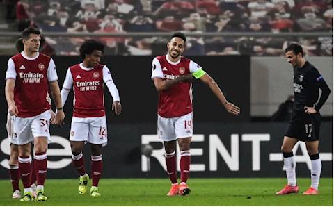 Những điểm nhấn sau chiến thắng kịch tính của Arsenal trước Benfica