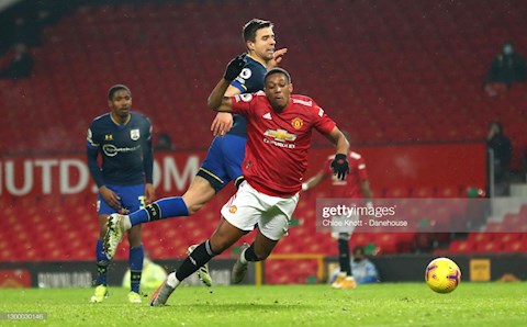 Ngay cả HLV Solskjaer cũng lên tiếng bảo vệ Southampton