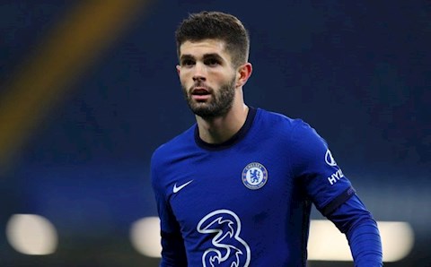 Tuchel an ủi Pulisic sau trận thắng Newcastle