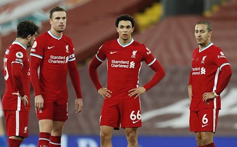 Đội trưởng Liverpool bảo vệ Thiago trước những lời chỉ trích