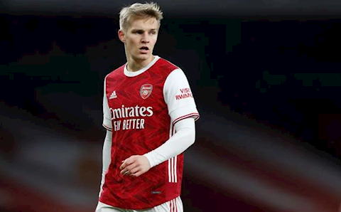 Martin Odegaard mang tin cực vui đến NHM Arsenal