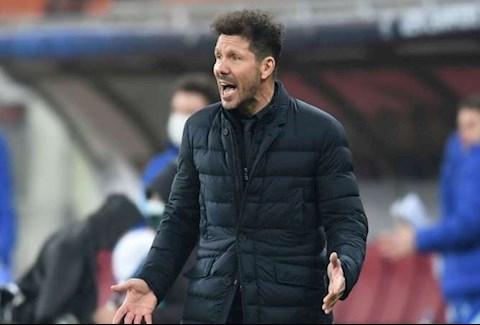 Simeone cảnh báo học trò về 2 con quái vật Real Madrid và Barcelona