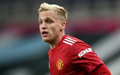 HLV trưởng ĐT Hà Lan: Van de Beek không hạnh phúc ở MU