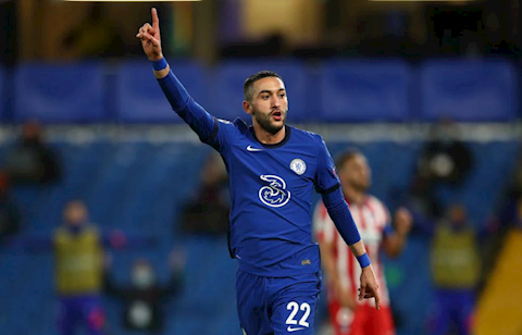 TRÙNG HỢP: Ziyech cosplay siêu phẩm của Drogba năm Chelsea vô địch C1
