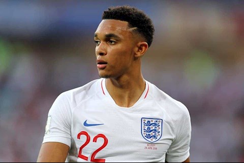 HLV Gareth Southgate giải thích lý do loại Alexander-Arnold khỏi ĐT Anh