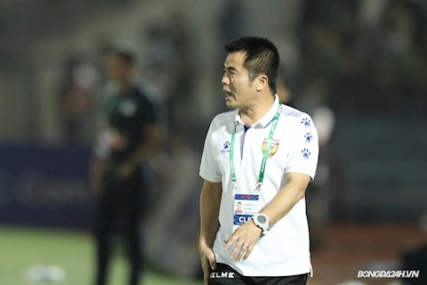 HLV Phạm Minh Đức dùng chiến thuật cực dị để ngăn chặn HAGL